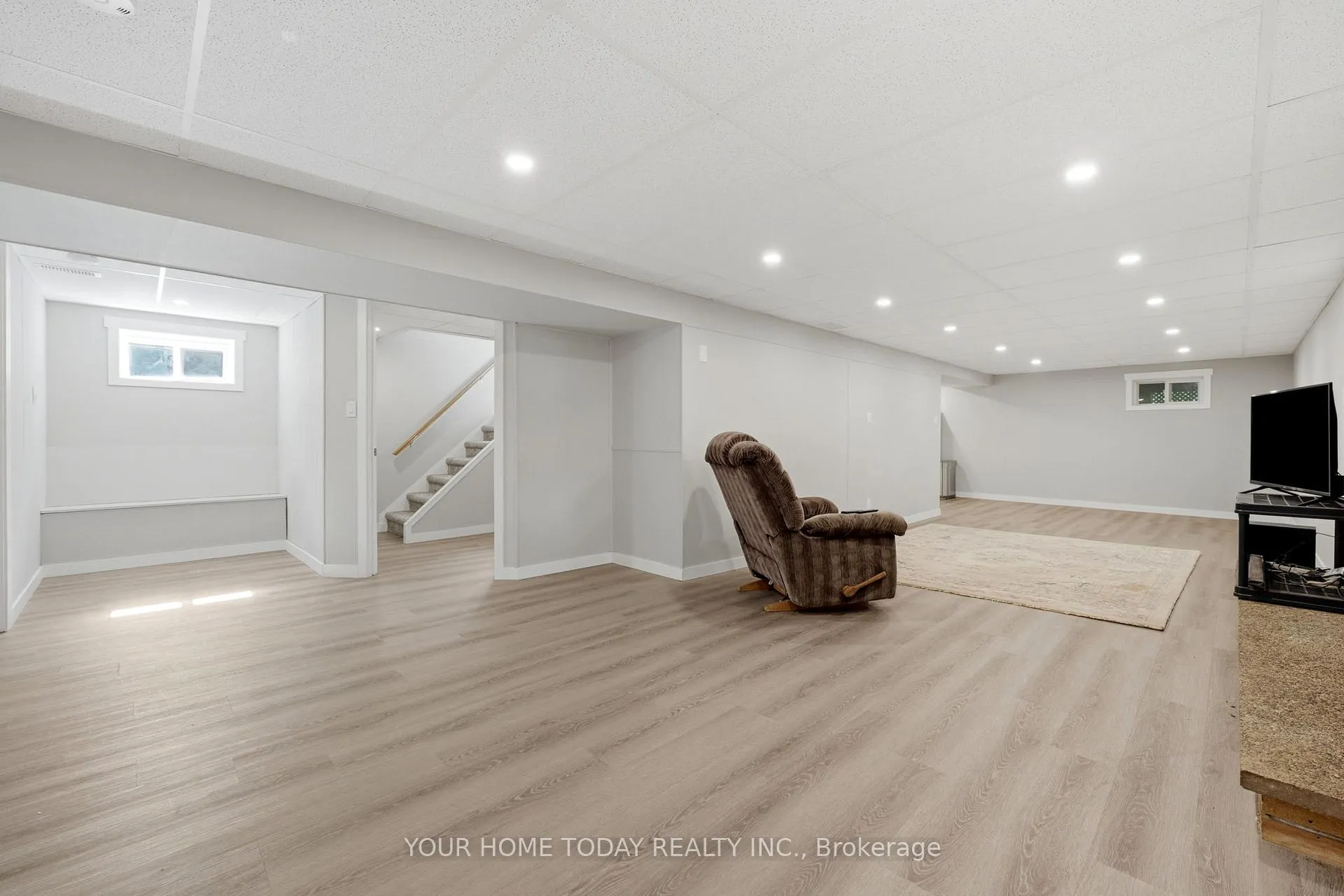 Photo 26 of 338 Delrex Boulevard, Halton Hills, Georgetown — HOMEH