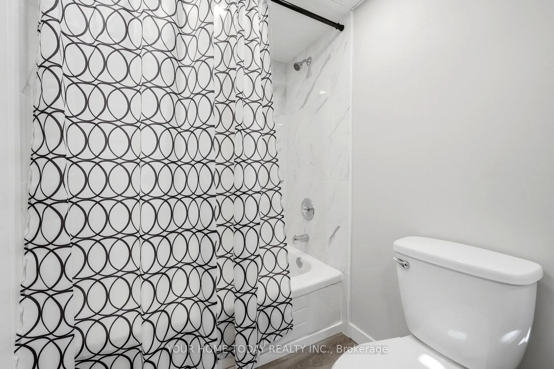 Photo 32 of 338 Delrex Boulevard, Halton Hills, Georgetown — HOMEH