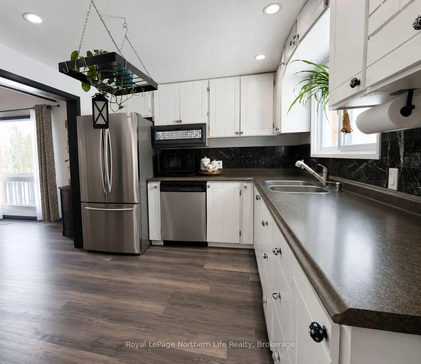 Photo 6 of 799 Maple Hill Road, Powassan — HOMEH