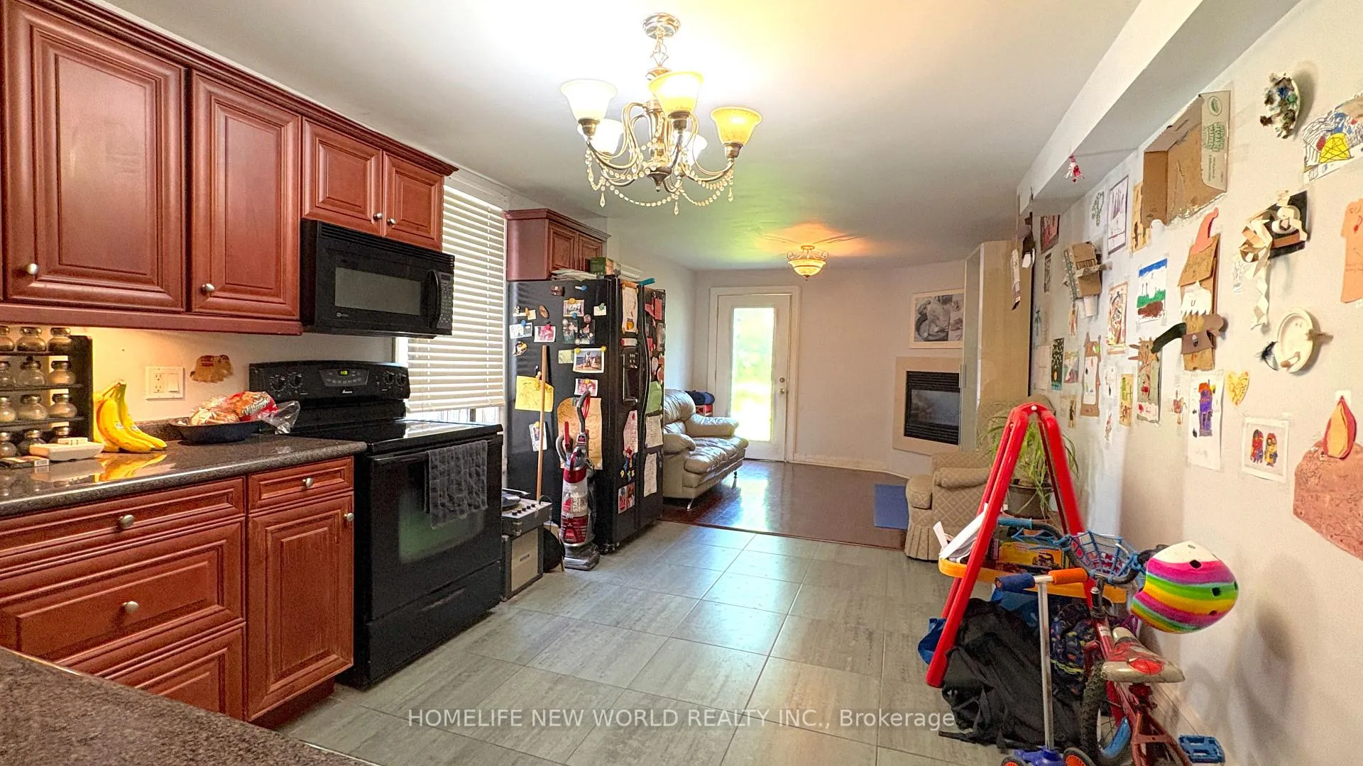 Photo 17 of 8 Burnfield Avenue, Toronto, Dovercourt-Wallace Emerson-Junction — HOMEH