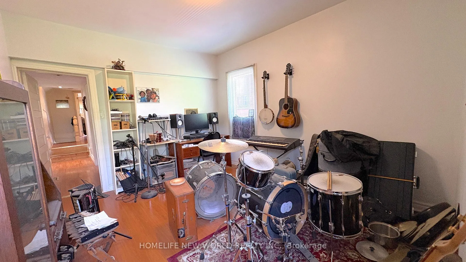 Photo 23 of 8 Burnfield Avenue, Toronto, Dovercourt-Wallace Emerson-Junction — HOMEH