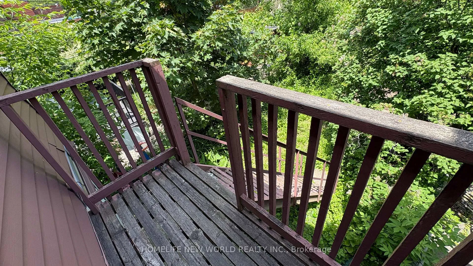 Photo 28 of 8 Burnfield Avenue, Toronto, Dovercourt-Wallace Emerson-Junction — HOMEH