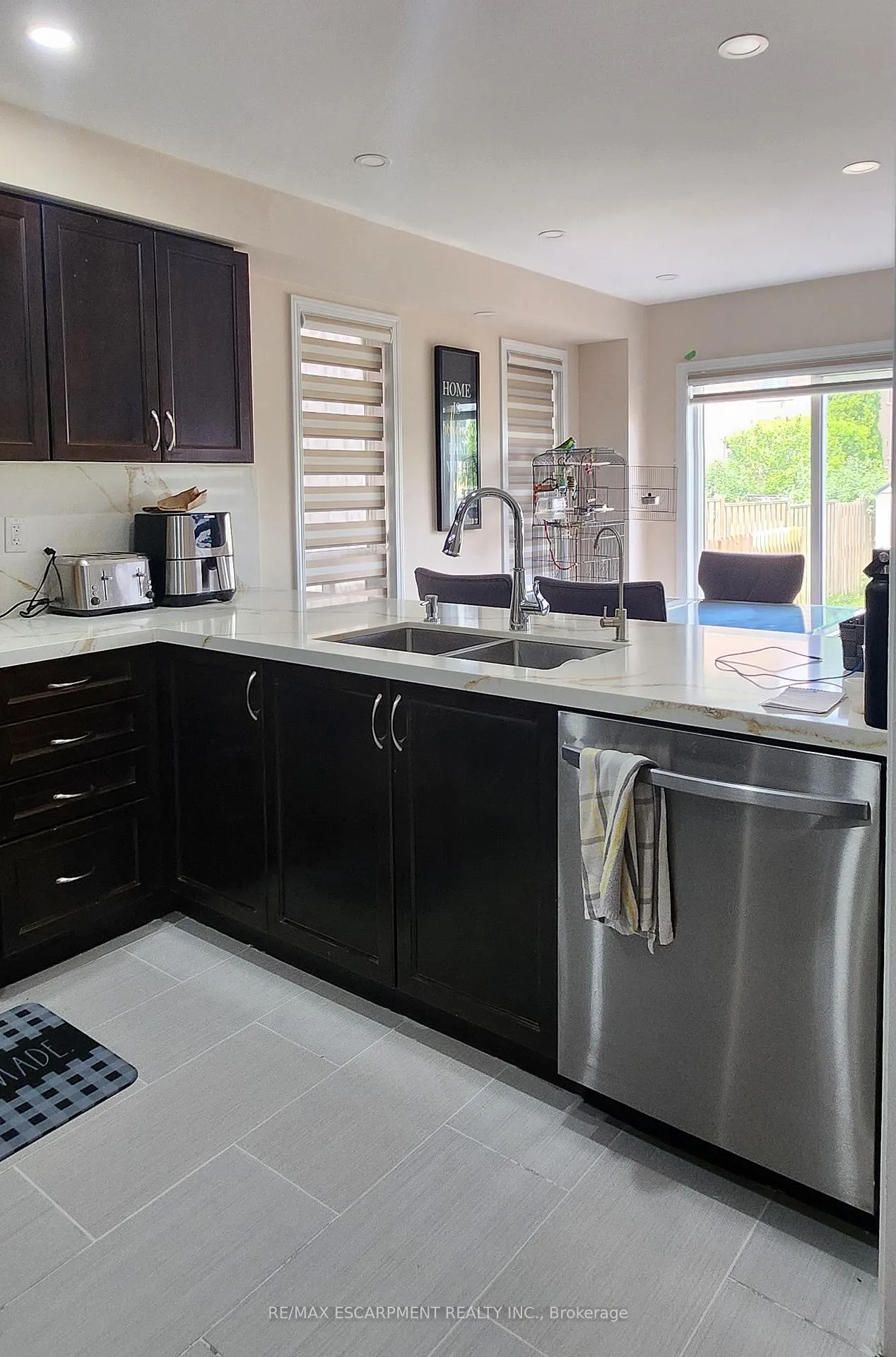 Photo 14 of 152 Thomas Avenue, Brantford, Echo Place — HOMEH
