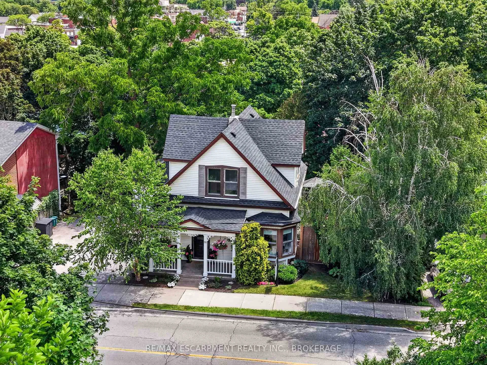 Photo 1 of 111 Main Street W, Grimsby, Grimsby West — HOMEH