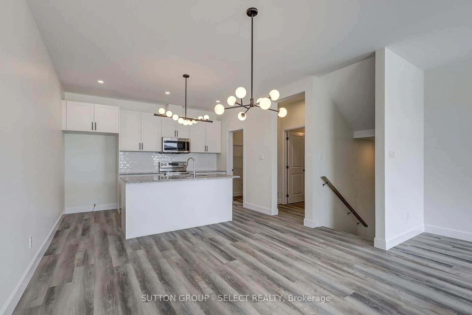 Photo 8 of 773 Banyan Lane, London, North E — HOMEH