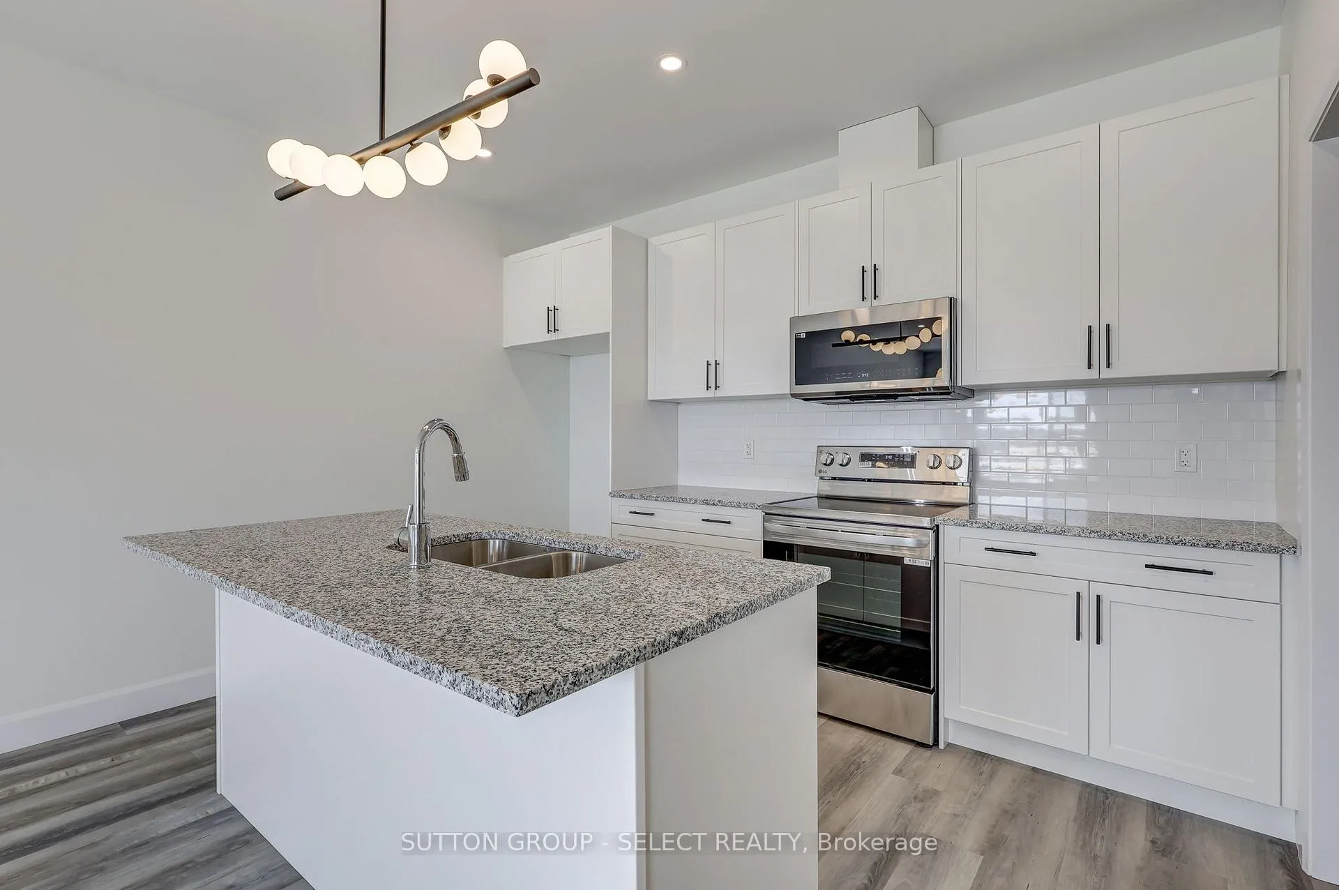 Photo 11 of 773 Banyan Lane, London, North E — HOMEH