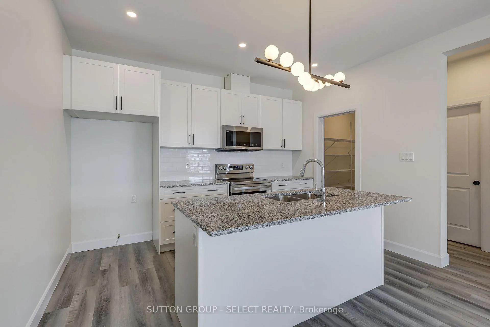 Photo 12 of 773 Banyan Lane, London, North E — HOMEH