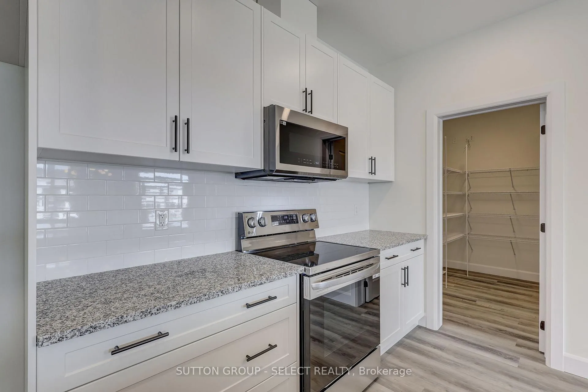 Photo 14 of 773 Banyan Lane, London, North E — HOMEH