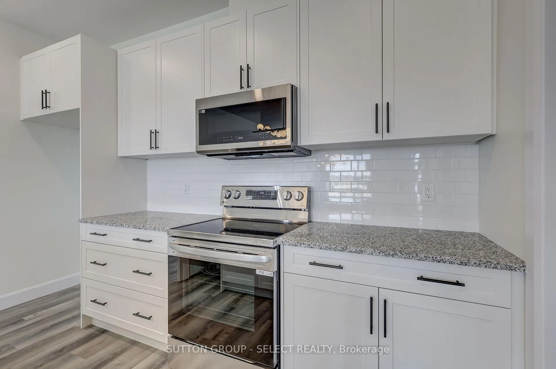 Photo 15 of 773 Banyan Lane, London, North E — HOMEH
