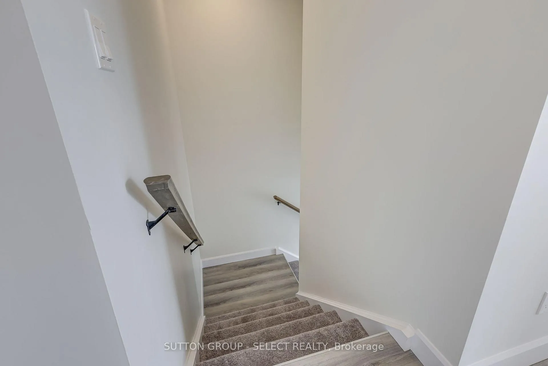 Photo 28 of 773 Banyan Lane, London, North E — HOMEH
