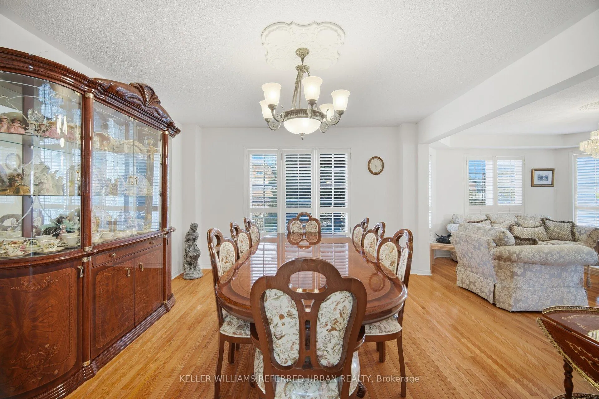 Photo 7 of 239 Drummond Drive, Vaughan, Maple — HOMEH