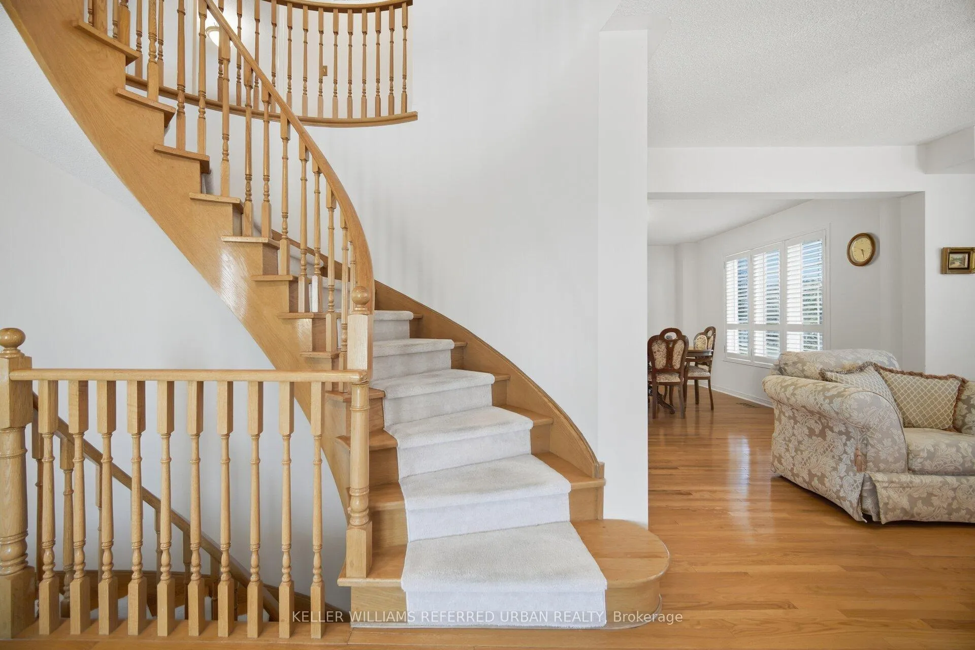 Photo 19 of 239 Drummond Drive, Vaughan, Maple — HOMEH
