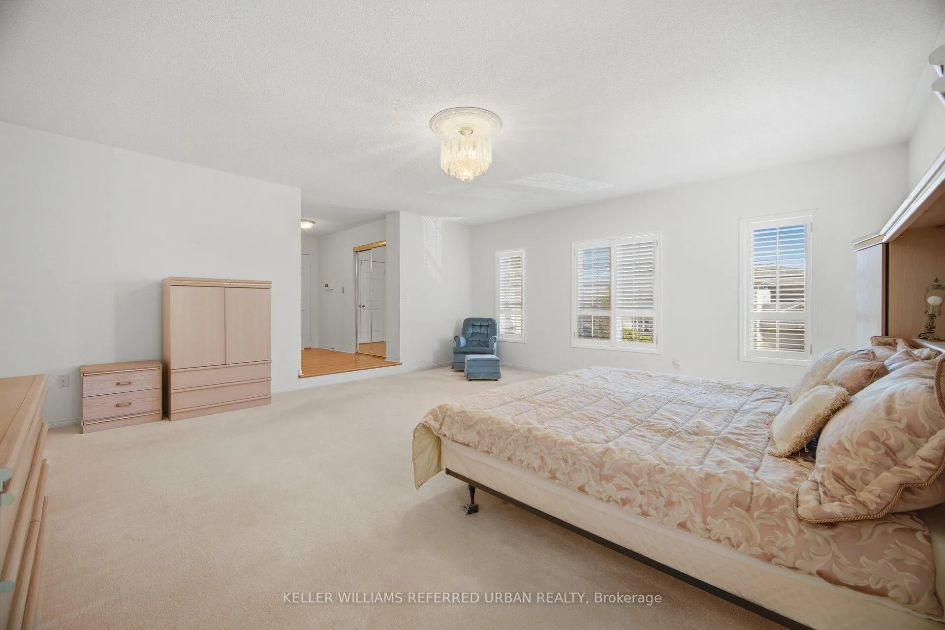 Photo 22 of 239 Drummond Drive, Vaughan, Maple — HOMEH