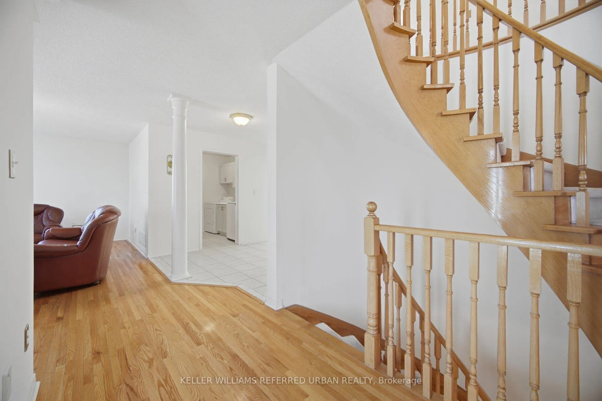 Photo 30 of 239 Drummond Drive, Vaughan, Maple — HOMEH