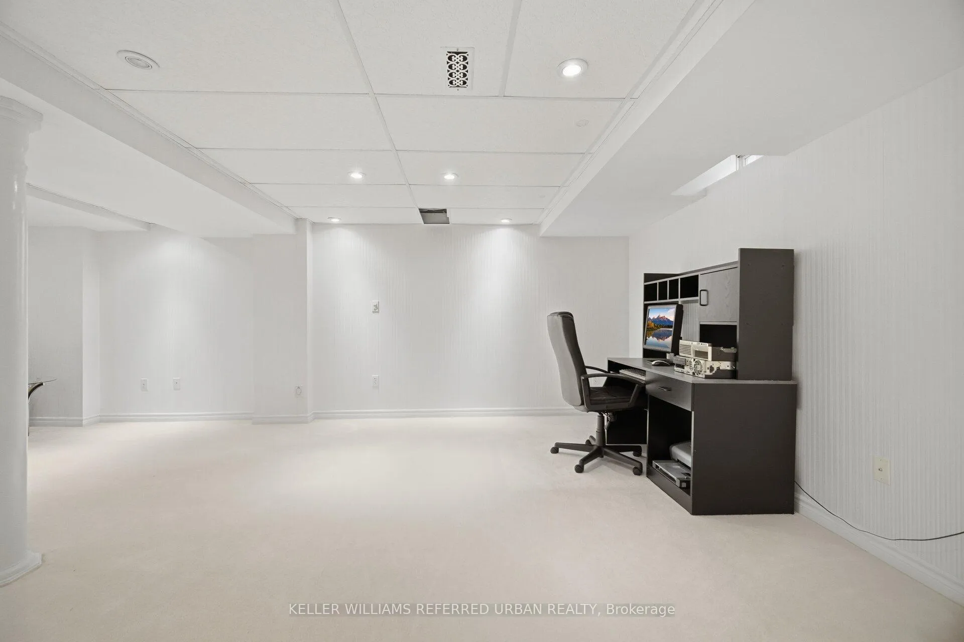Photo 34 of 239 Drummond Drive, Vaughan, Maple — HOMEH