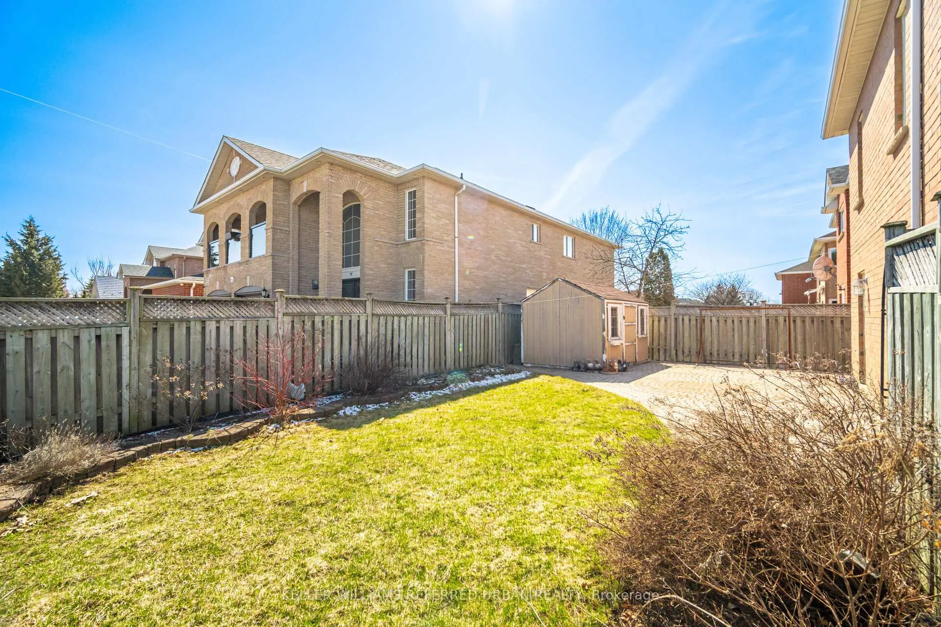 Photo 43 of 239 Drummond Drive, Vaughan, Maple — HOMEH