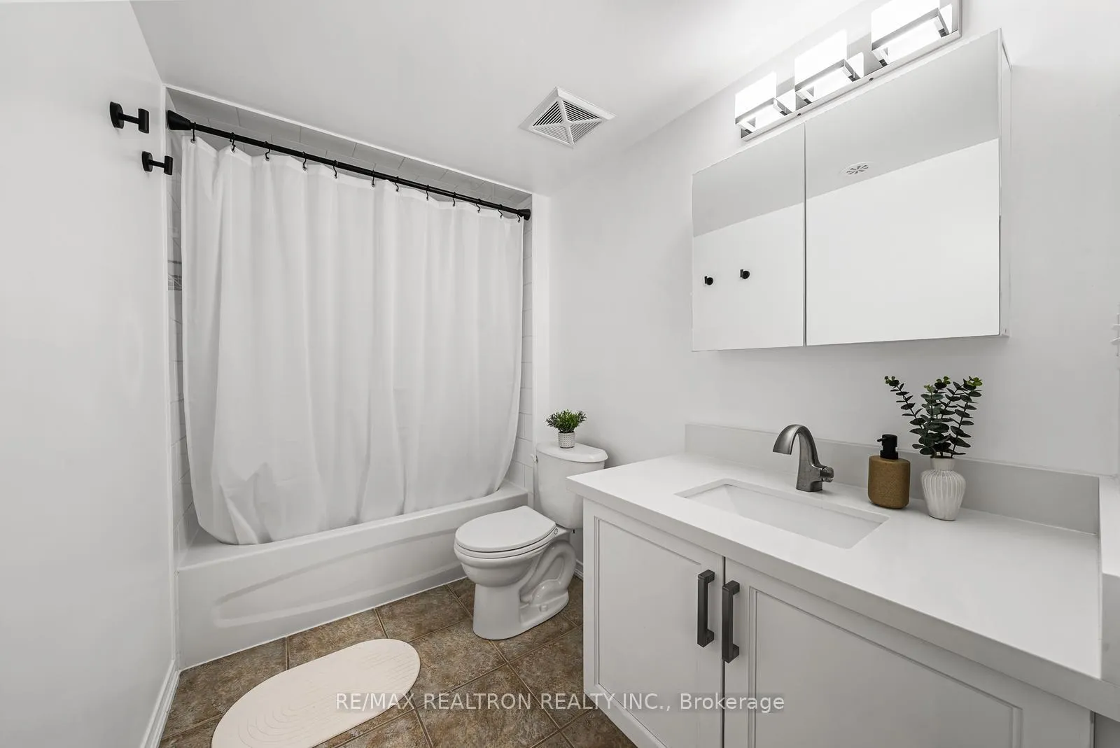 Photo 17 of Unit 5, 161 Isaac Devins Boulevard, North York, Humberlea-Pelmo Park — HOMEH