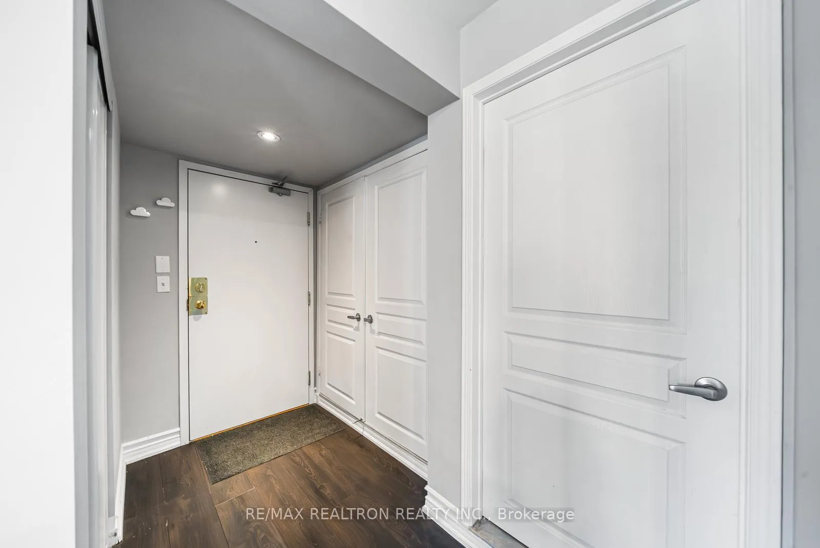 Photo 21 of Unit 5, 161 Isaac Devins Boulevard, North York, Humberlea-Pelmo Park — HOMEH