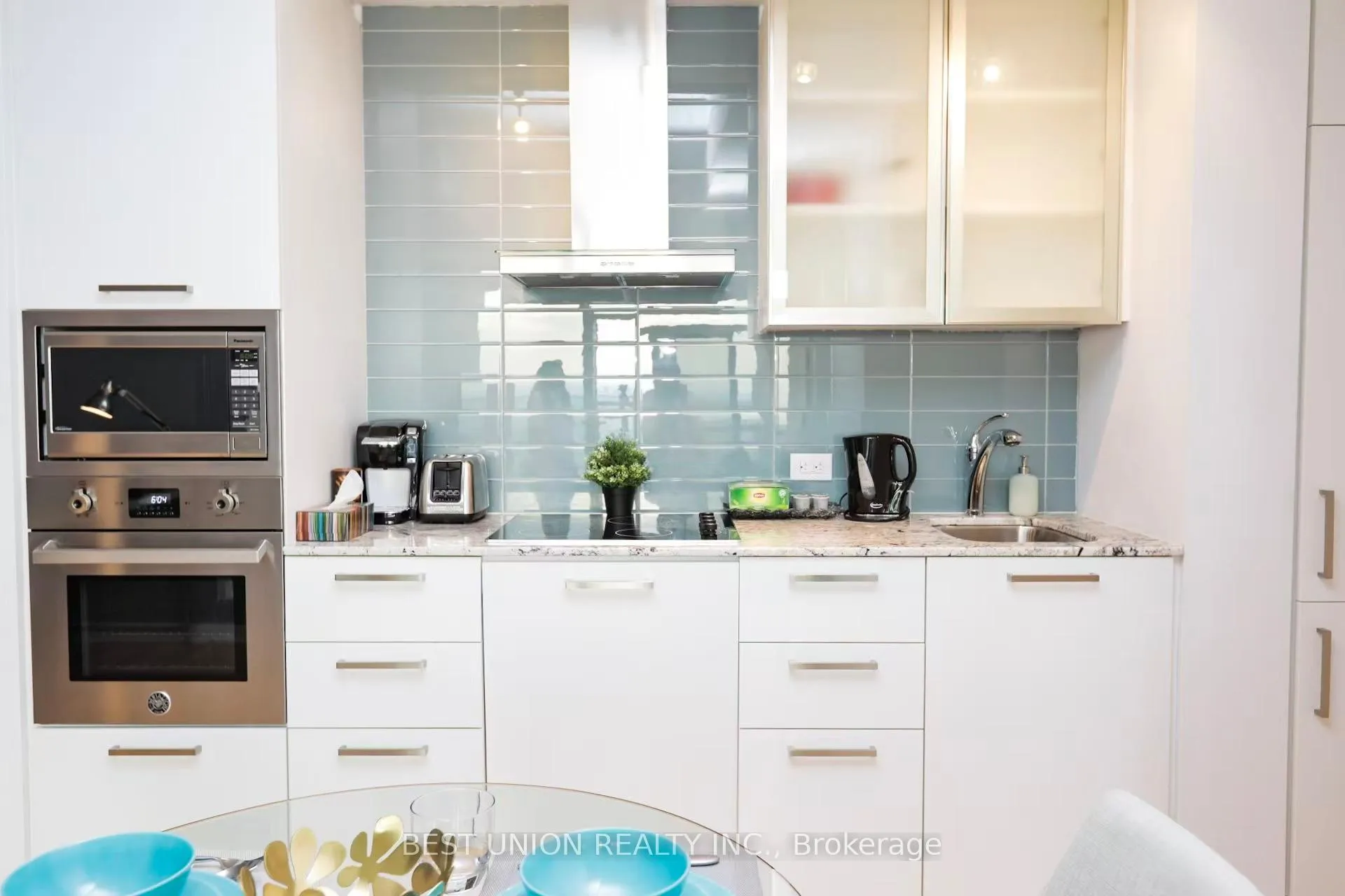 Photo 8 of Unit 5706, 14 York Street, Toronto, Waterfront Communities — HOMEH