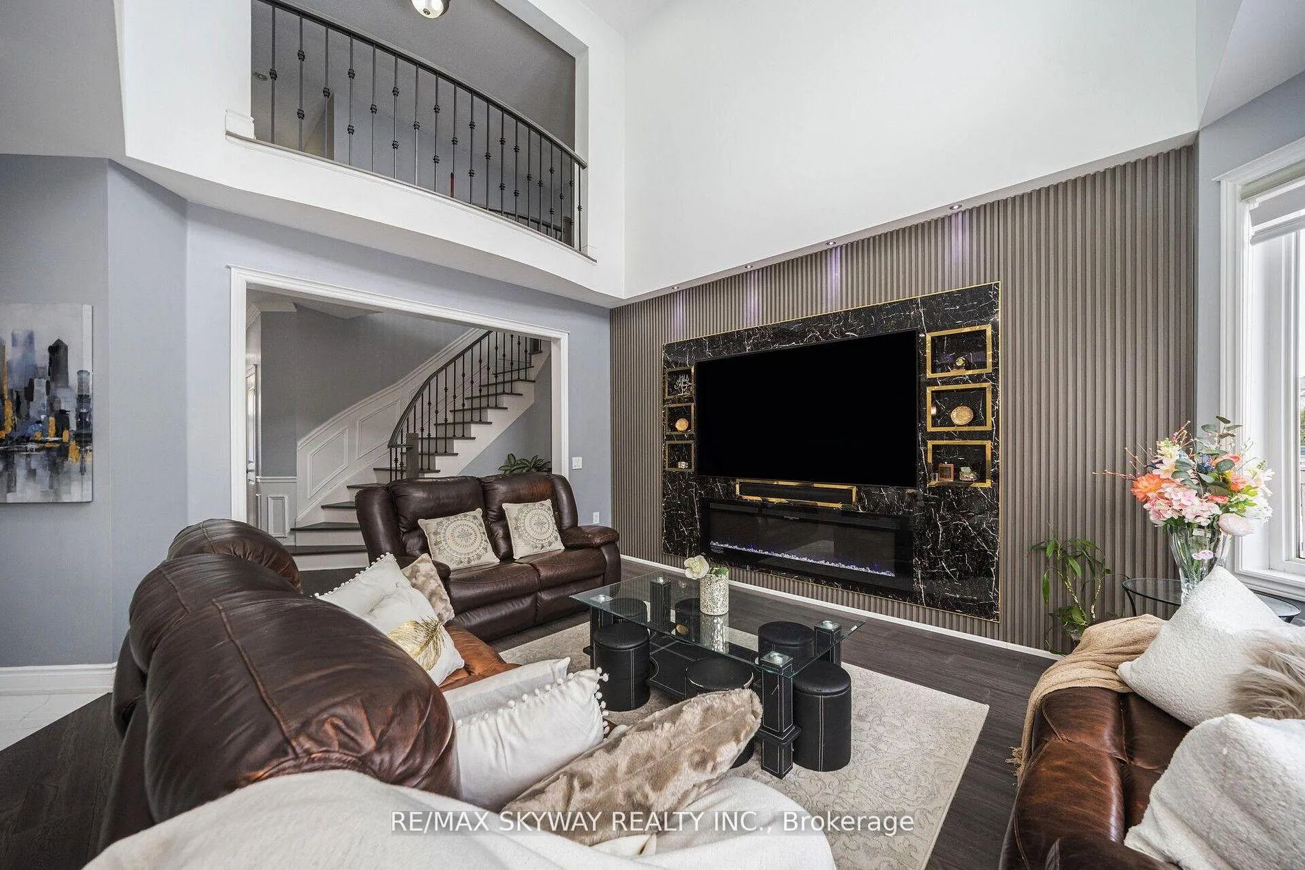 Photo 13 of 44 Eaglesprings Crescent, Brampton, Bram East — HOMEH