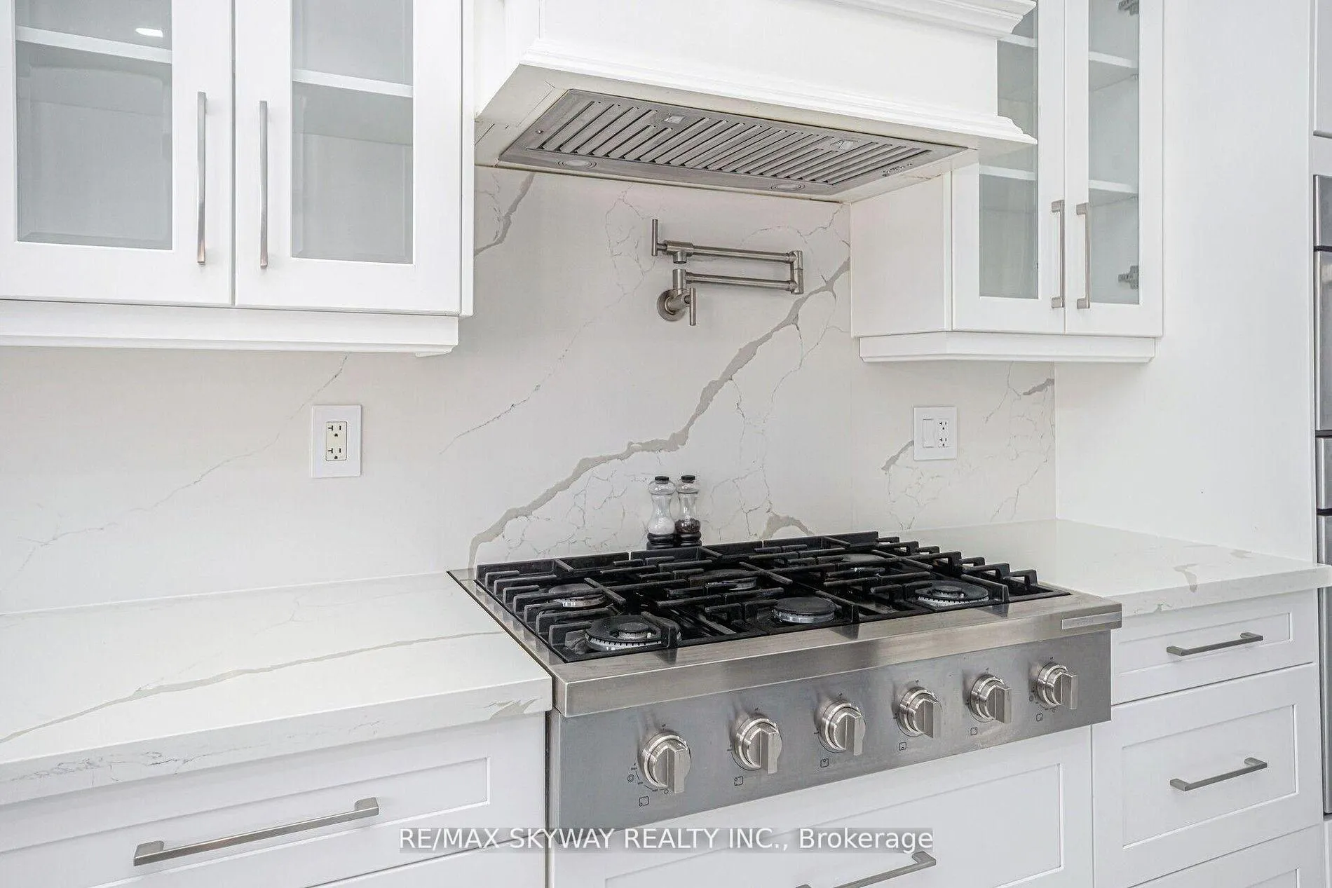 Photo 18 of 44 Eaglesprings Crescent, Brampton, Bram East — HOMEH