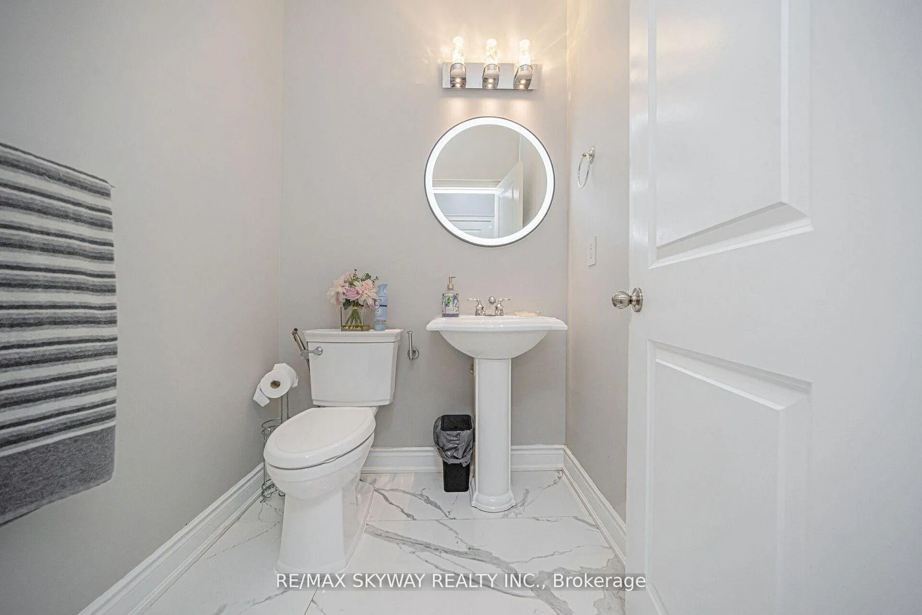Photo 24 of 44 Eaglesprings Crescent, Brampton, Bram East — HOMEH