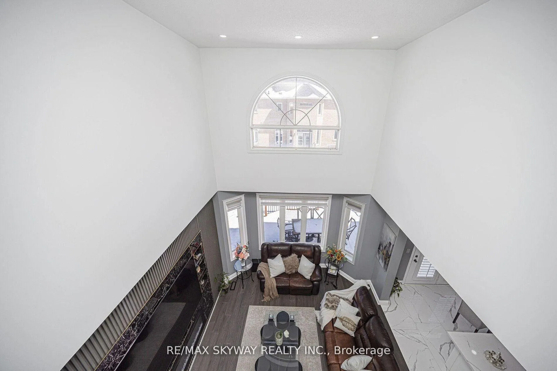 Photo 27 of 44 Eaglesprings Crescent, Brampton, Bram East — HOMEH