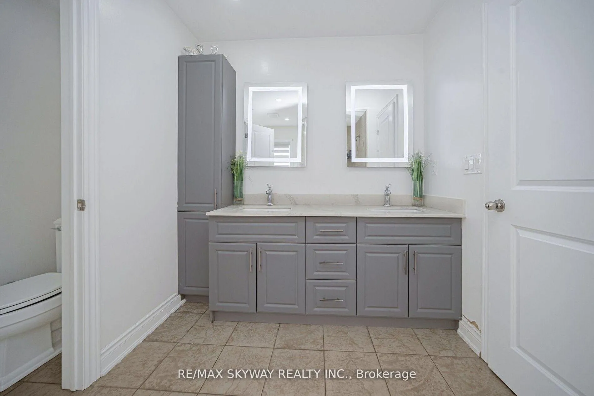 Photo 33 of 44 Eaglesprings Crescent, Brampton, Bram East — HOMEH