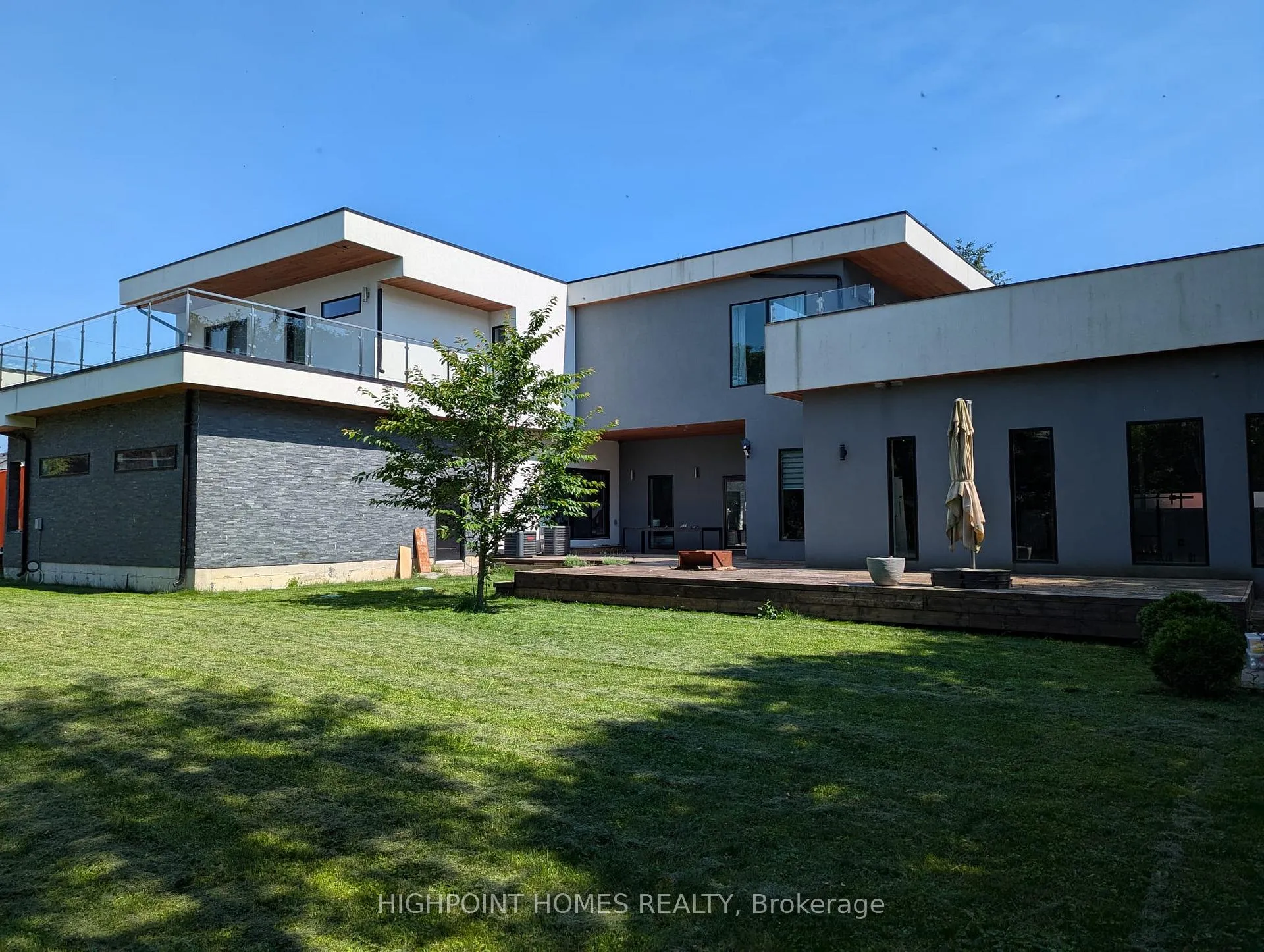 Photo 3 of 5010 Barber Street, Pickering, Rural Pickering — HOMEH