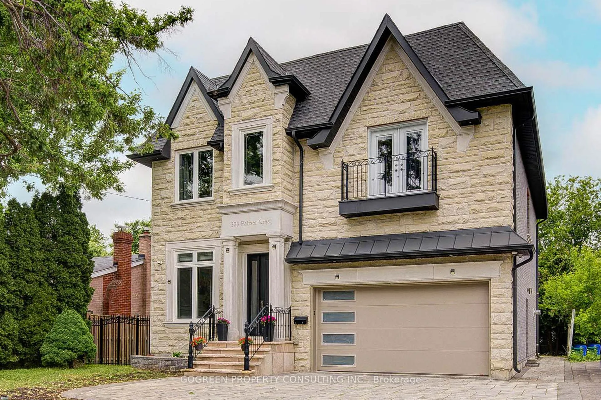Photo 1 of 329 Paliser Crescent, Richmond Hill, Harding — HOMEH