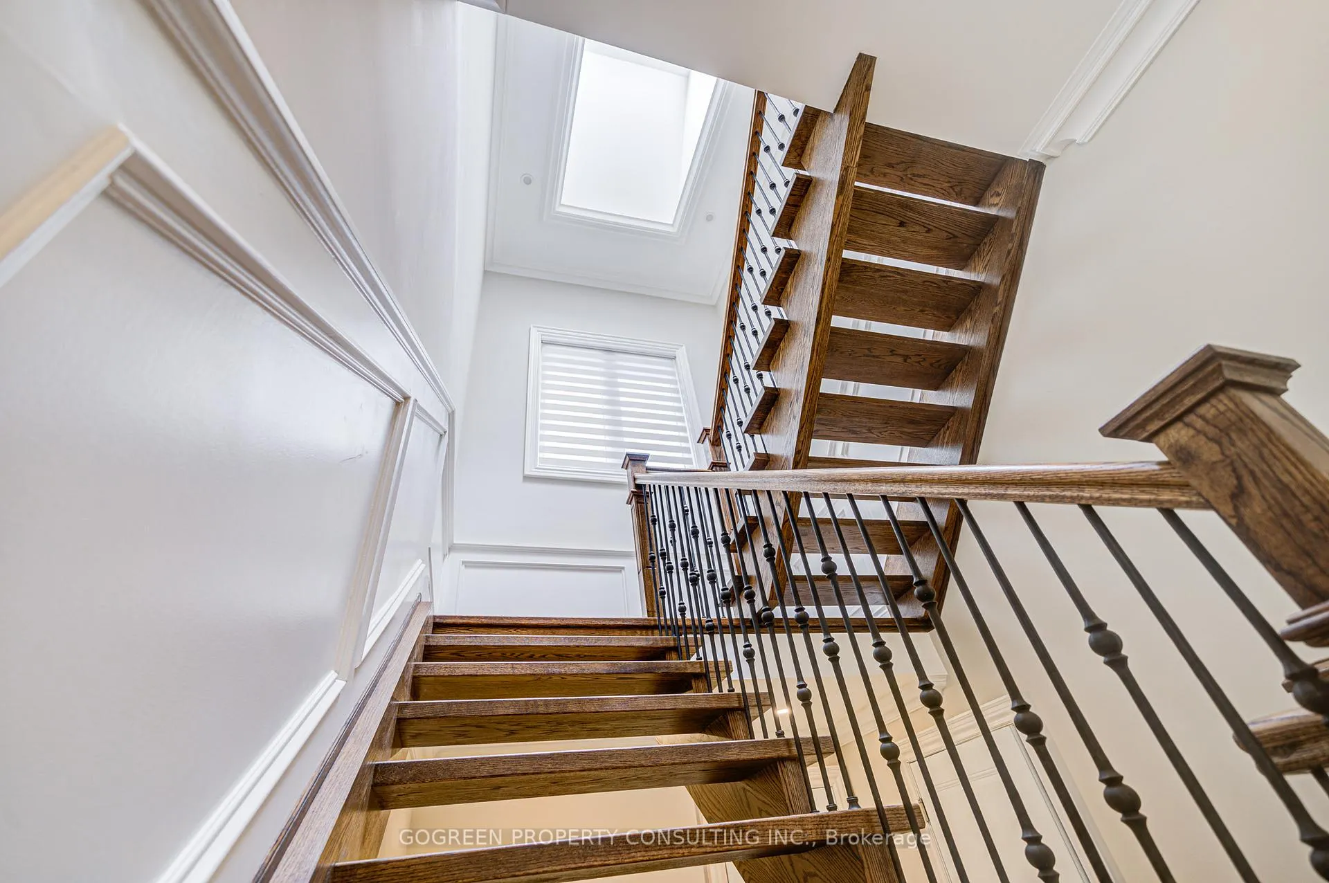 Photo 14 of 329 Paliser Crescent, Richmond Hill, Harding — HOMEH