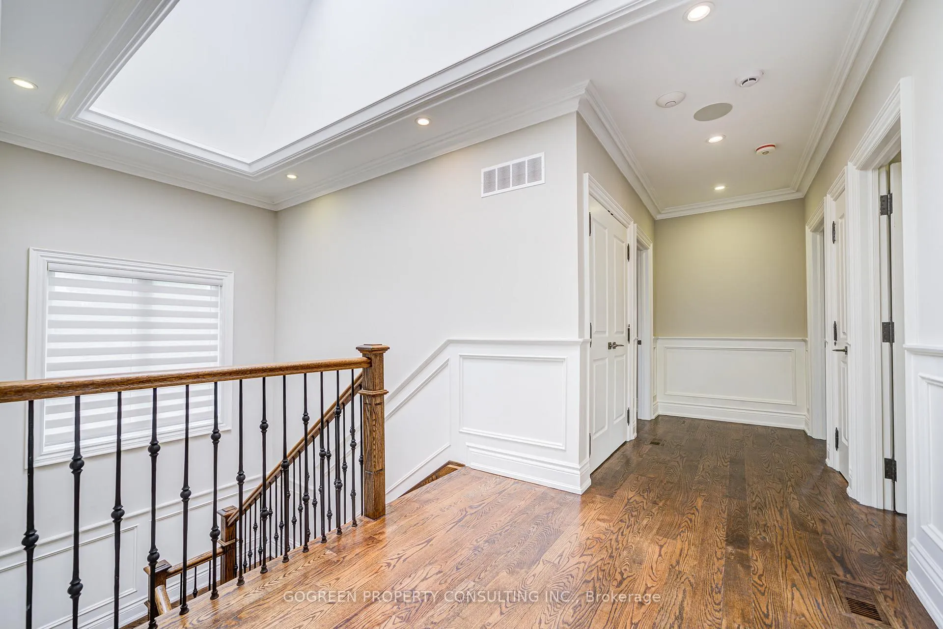 Photo 15 of 329 Paliser Crescent, Richmond Hill, Harding — HOMEH