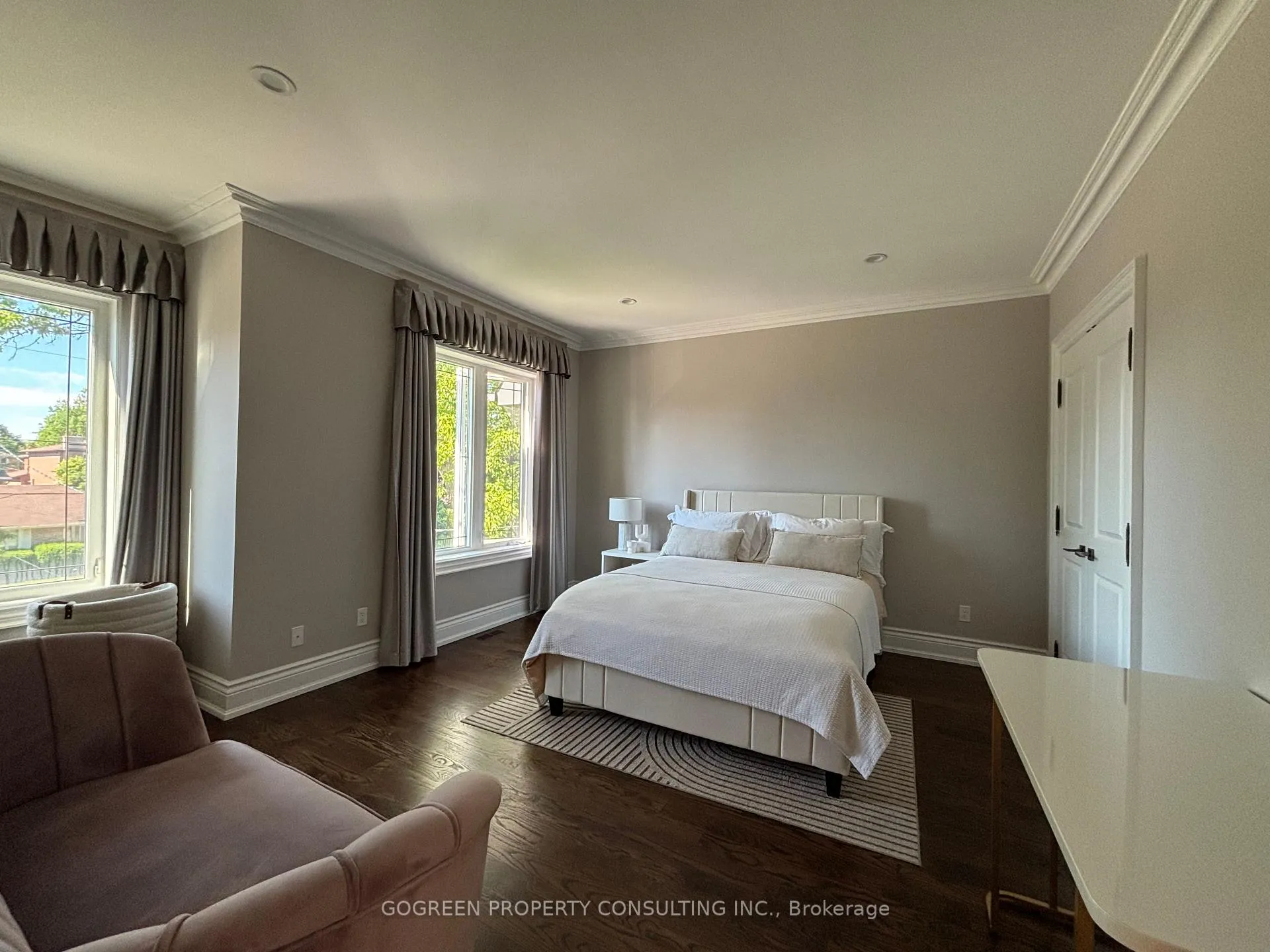 Photo 19 of 329 Paliser Crescent, Richmond Hill, Harding — HOMEH