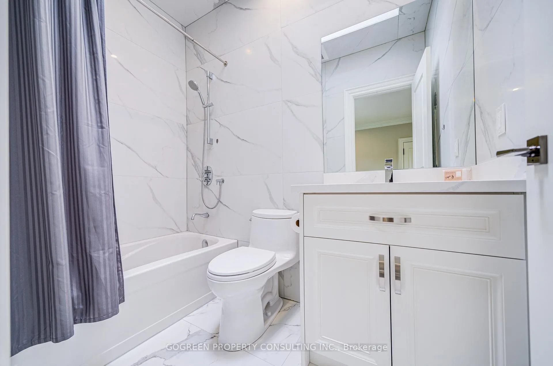 Photo 21 of 329 Paliser Crescent, Richmond Hill, Harding — HOMEH