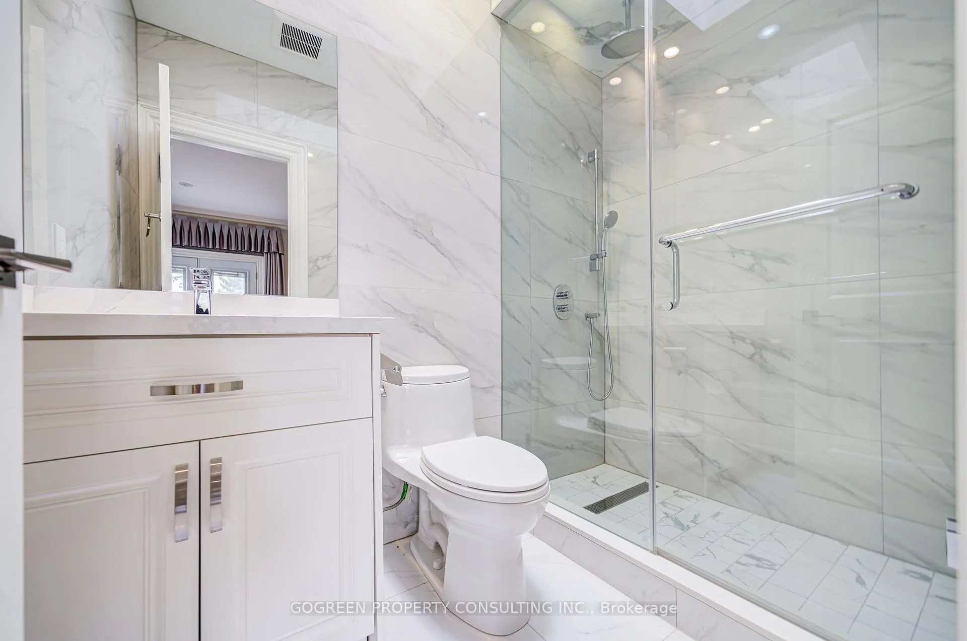 Photo 23 of 329 Paliser Crescent, Richmond Hill, Harding — HOMEH