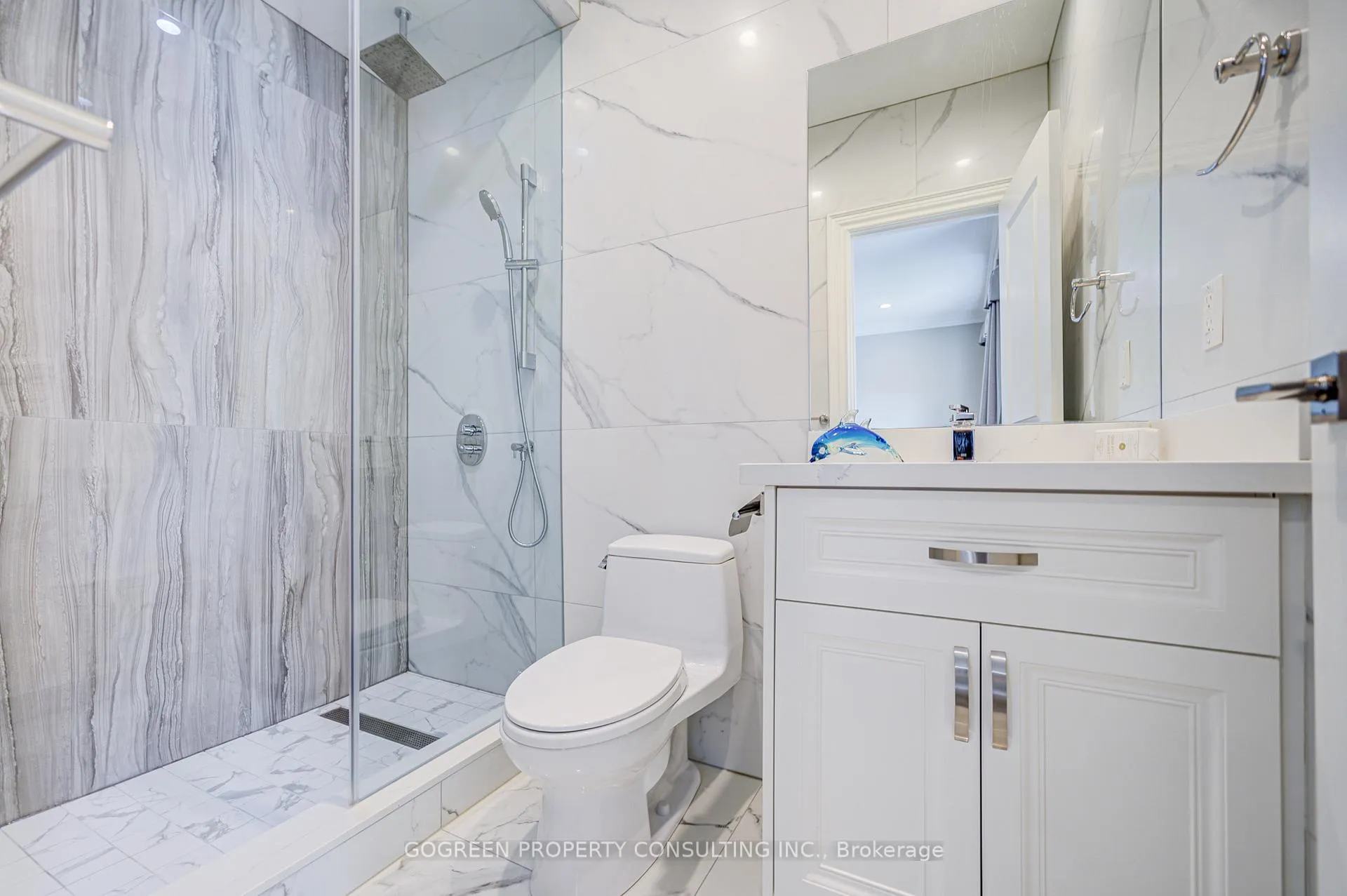 Photo 26 of 329 Paliser Crescent, Richmond Hill, Harding — HOMEH