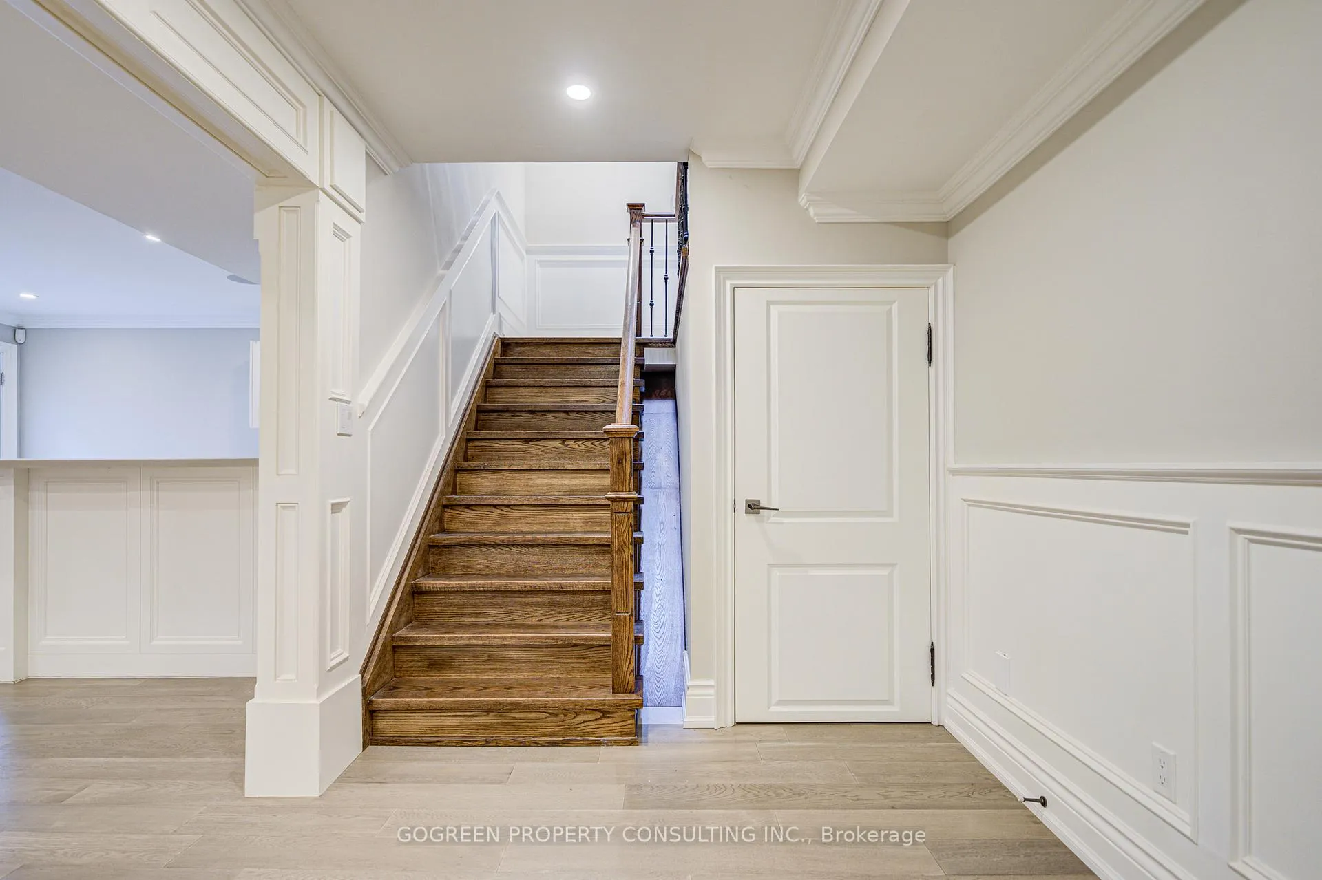 Photo 28 of 329 Paliser Crescent, Richmond Hill, Harding — HOMEH