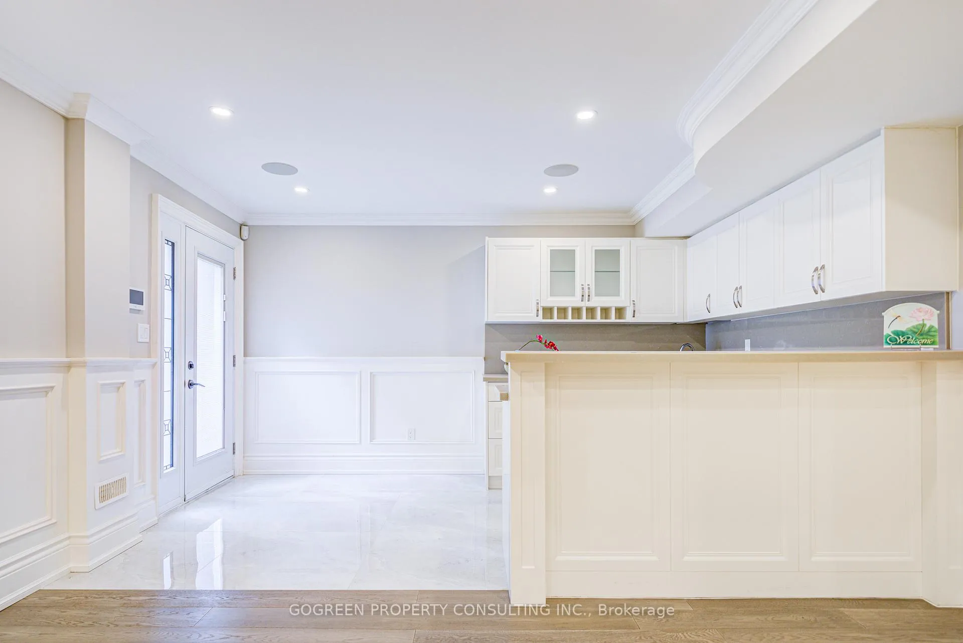 Photo 32 of 329 Paliser Crescent, Richmond Hill, Harding — HOMEH