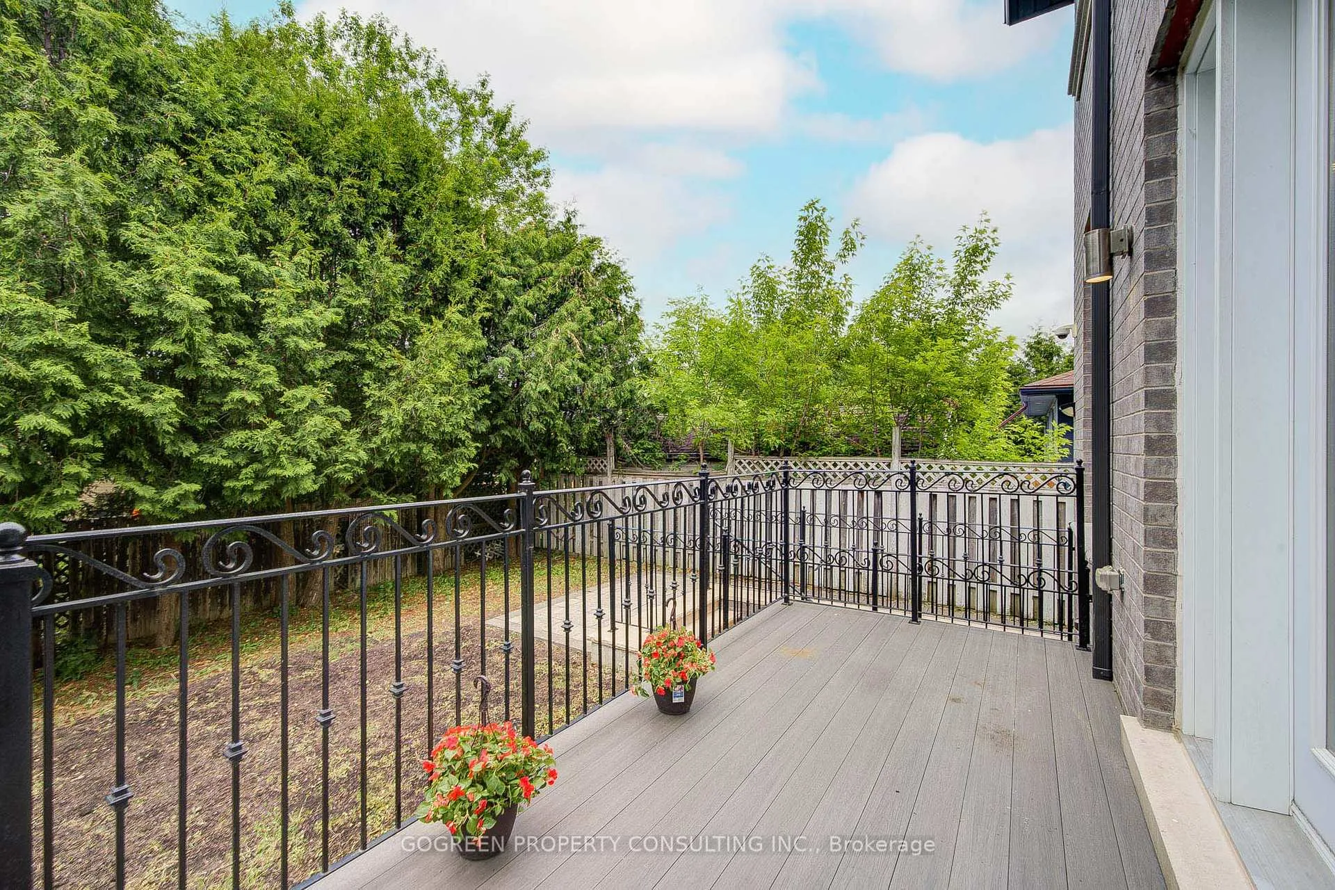 Photo 33 of 329 Paliser Crescent, Richmond Hill, Harding — HOMEH