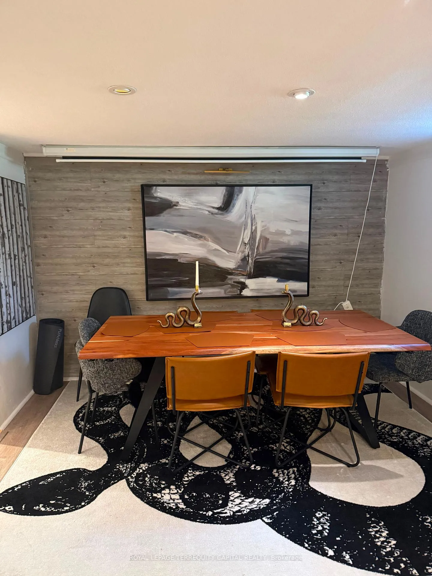 Photo 13 of Unit Lower, 29 Glamis Avenue, Toronto, Rockcliffe-Smythe — HOMEH