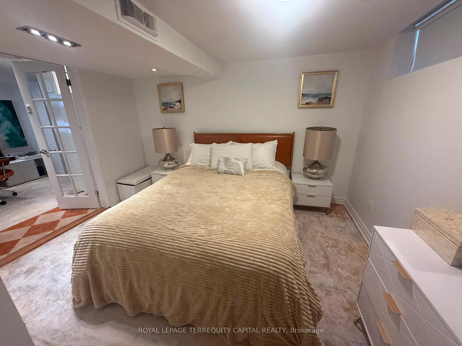 Photo 17 of Unit Lower, 29 Glamis Avenue, Toronto, Rockcliffe-Smythe — HOMEH