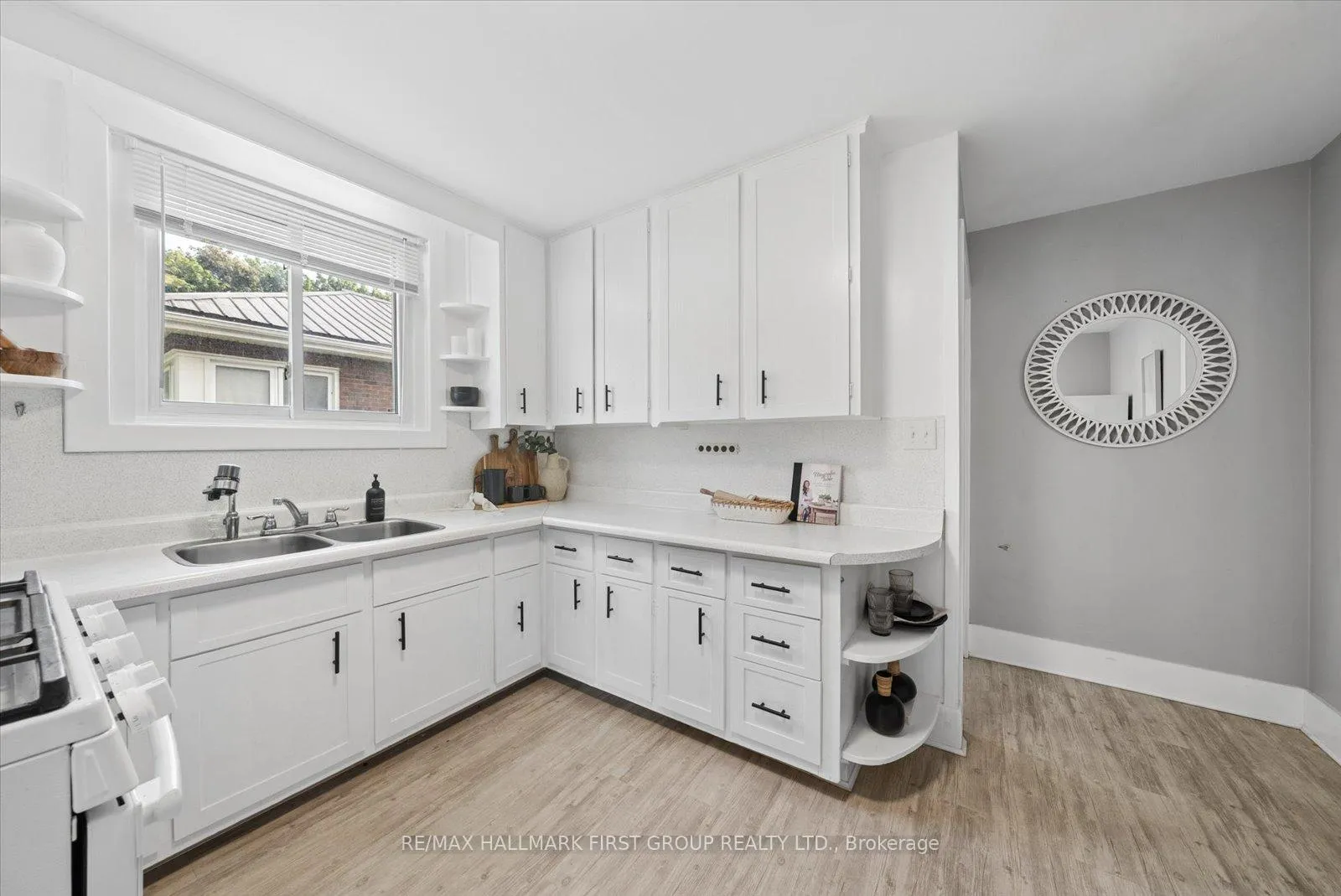 Photo 8 of 2511 Bensfort Road, Peterborough, Ashburnham Ward 4 — HOMEH