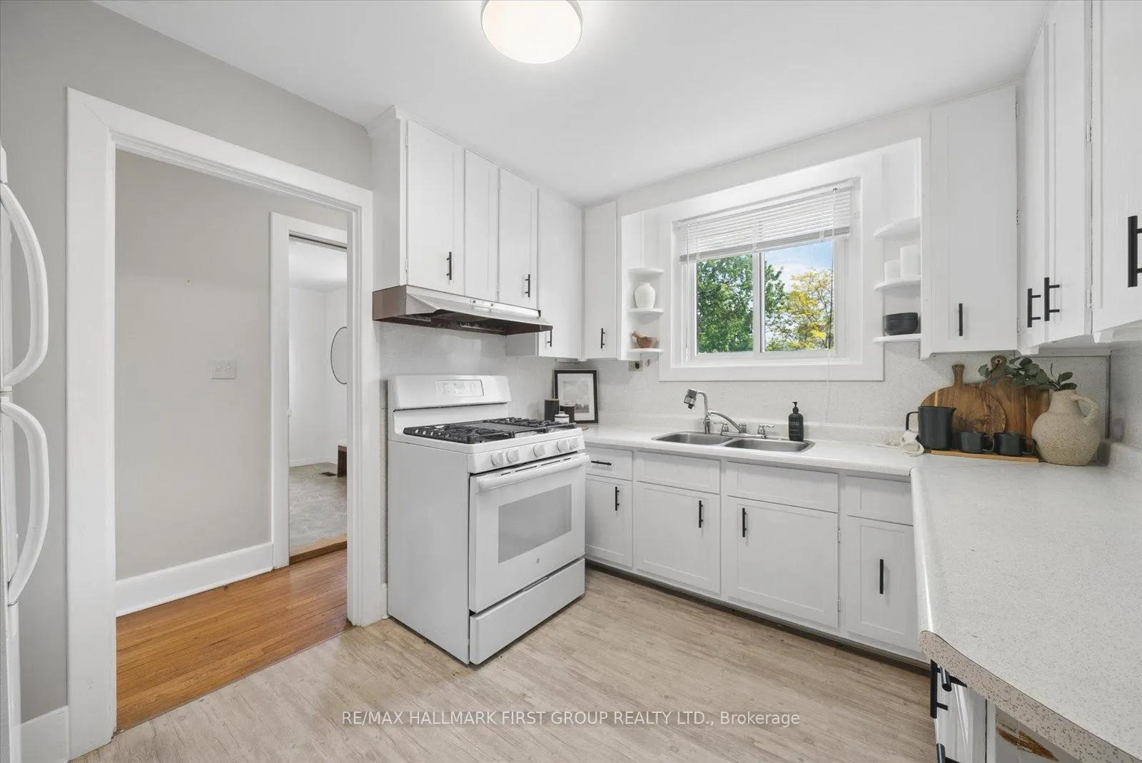 Photo 9 of 2511 Bensfort Road, Peterborough, Ashburnham Ward 4 — HOMEH