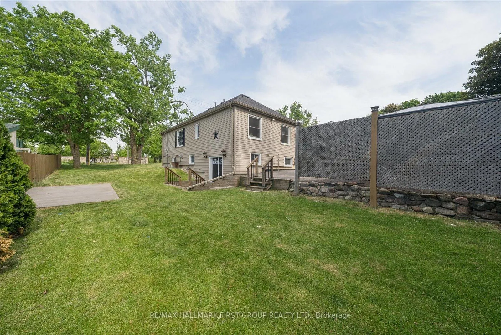 Photo 21 of 2511 Bensfort Road, Peterborough, Ashburnham Ward 4 — HOMEH