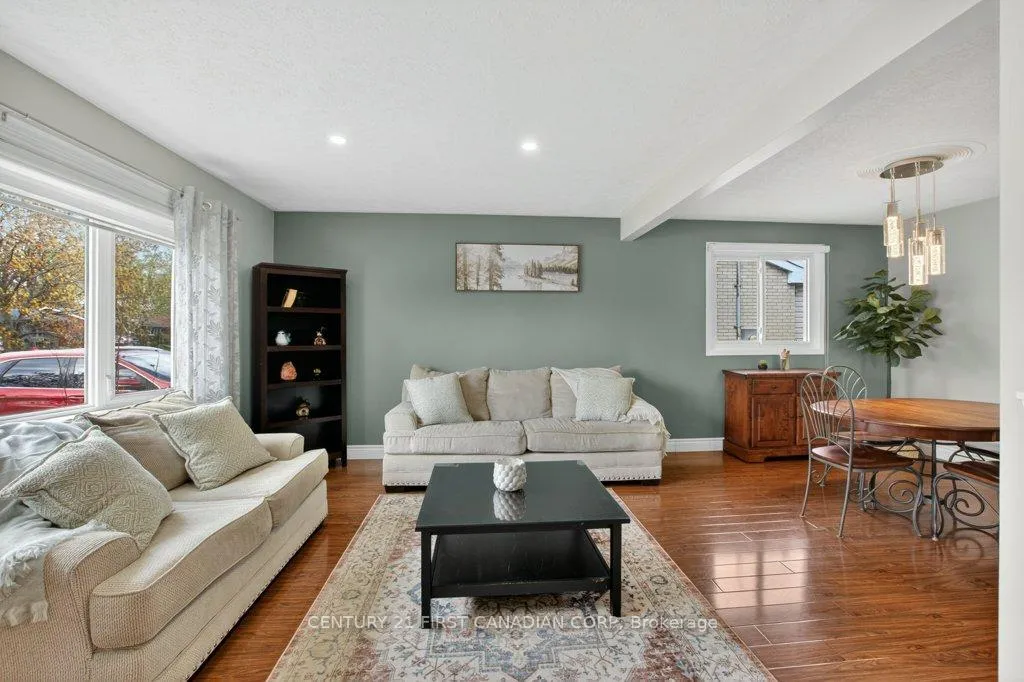 Photo 3 of 108 Lawrence Avenue, St. Thomas — HOMEH