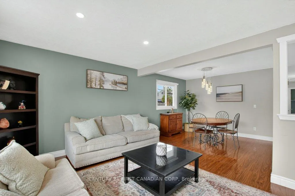 Photo 8 of 108 Lawrence Avenue, St. Thomas — HOMEH