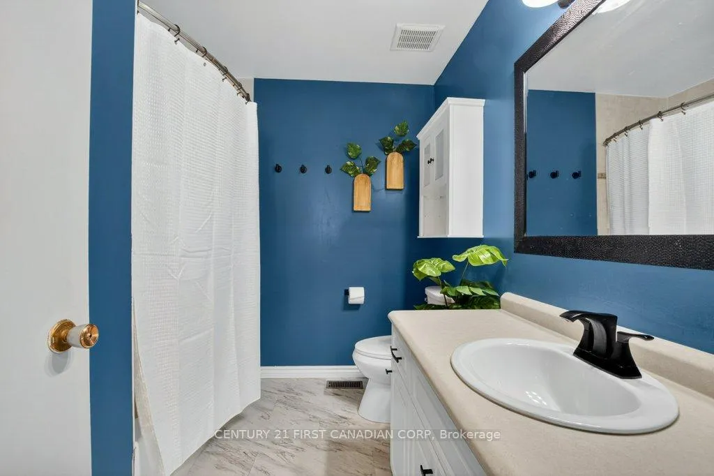 Photo 20 of 108 Lawrence Avenue, St. Thomas — HOMEH