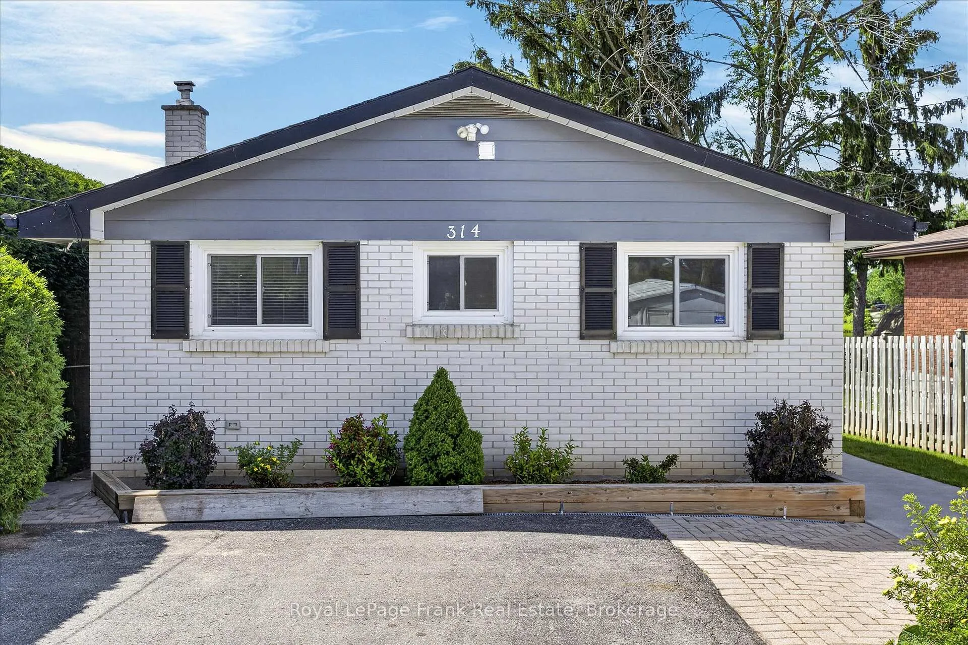 Photo 5 of 314 Sherin Avenue, Peterborough, Ashburnham Ward 4 — HOMEH