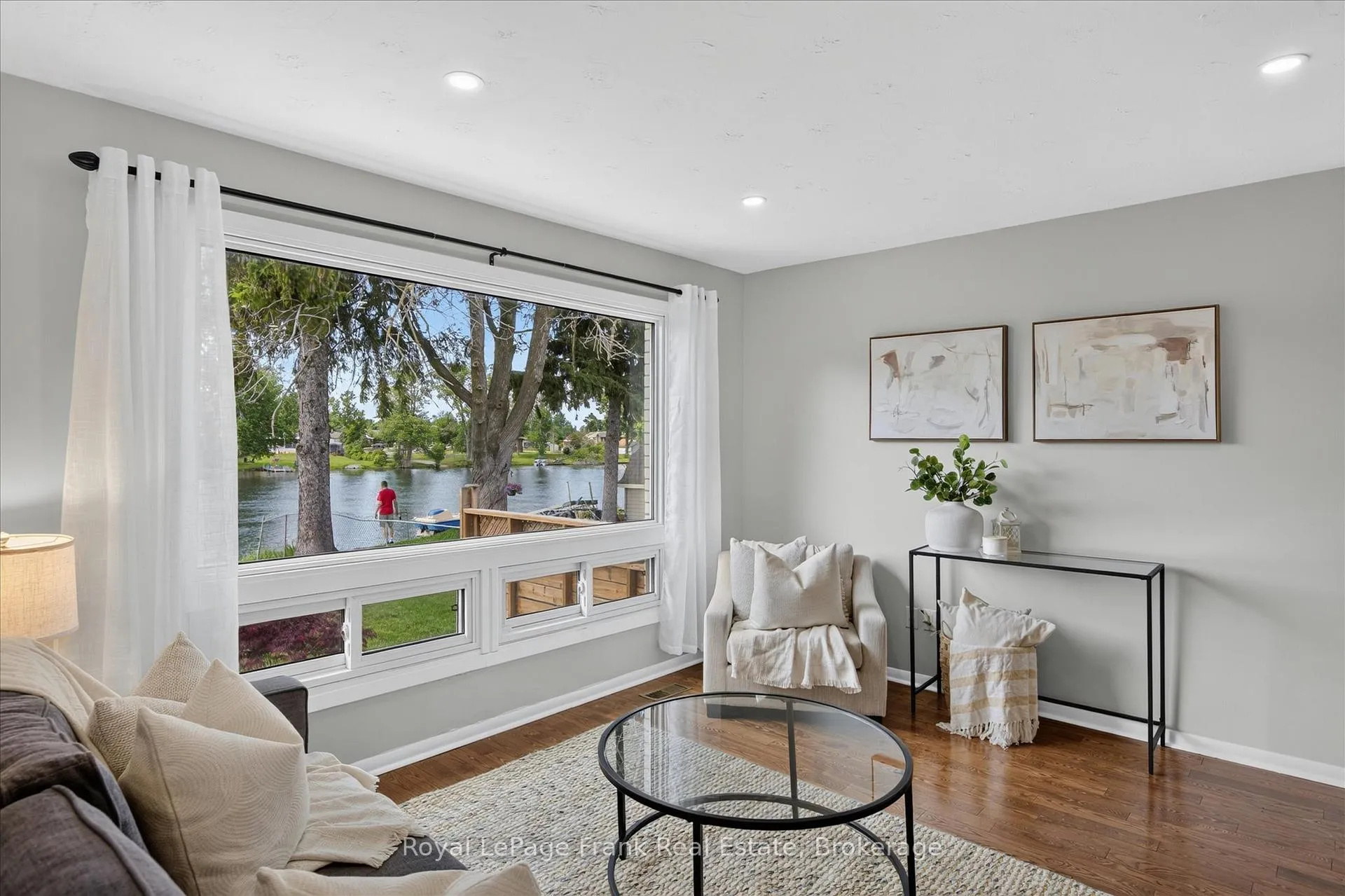Photo 11 of 314 Sherin Avenue, Peterborough, Ashburnham Ward 4 — HOMEH