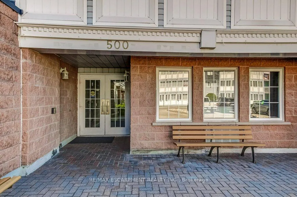 Photo 3 of Unit 203, 500 Silverbirch Boulevard, Hamilton, Villages of Glancaster — HOMEH